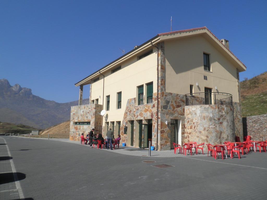 Mirador Del Angliru Hostel Riosa Exterior foto